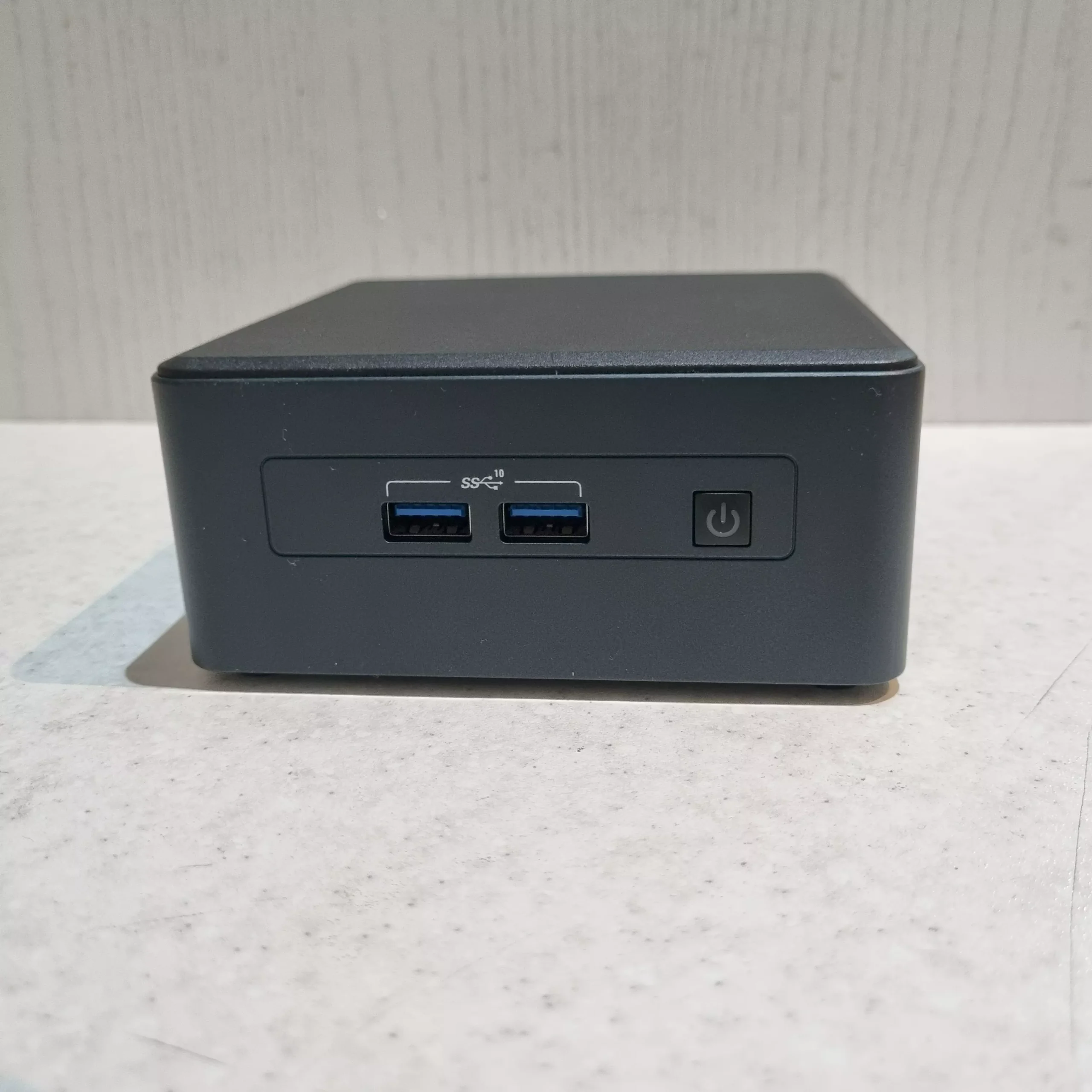 مینی پی سی استوک اینتل Intel NUC11TNH-i7-11th/8GB/256GB